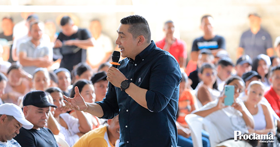 Gobernador-del-Cauca-brinda-apoyo-a-comunidades-de-Argelia.jpg