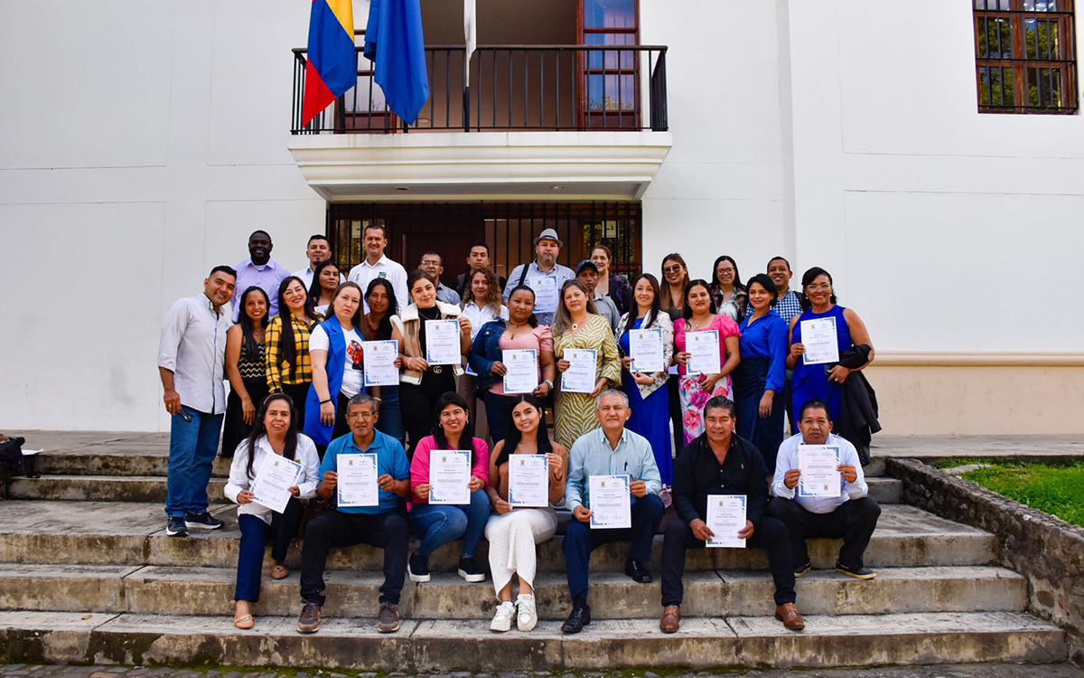 Emcaservicios-Cauca-cierra-con-éxito-Diplomado-en-Gestión-2 Emcaservicios-Cauca-cierra-con-éxito-Diplomado-en-Gestión-2