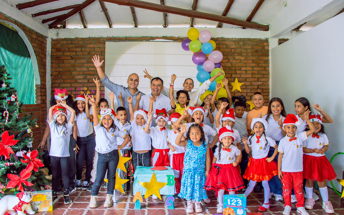 Familias-vulnerables-cuentan-con-el-apoyo-del-alcalde-Grijalba.jpg