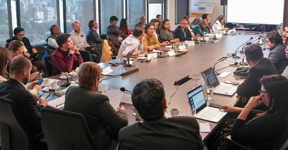 Sigue-dialogo-abierto-para-definir-el-incremento-del-salario-minimo-para-2025-1.jpg