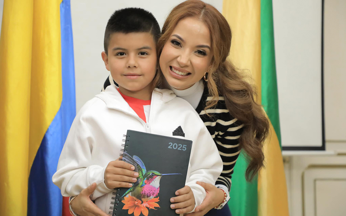 Victoria-Guzman-comprometida-con-la-educacion-del-Cauca.jpg