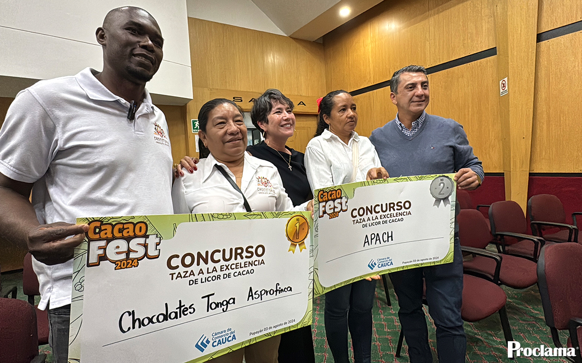 Cacaoteros-caucanos-recibieron-premio-a-la-excelencia1