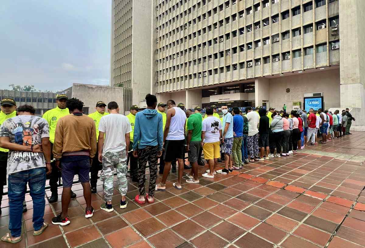 Alcaldia-de-Cali-y-Policia-intensifican-ofensiva-contra-el-crimen-Golpe-a-la-delincuencia.jpg