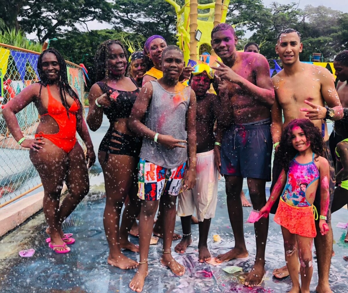 Comfacauca celebró el Color Fest, un carnaval de alegría y diversión, en el Centro Recreativo La Ceiba. Comfacauca celebró el Color Fest, un carnaval de alegría y diversión, en el Centro Recreativo La Ceiba.