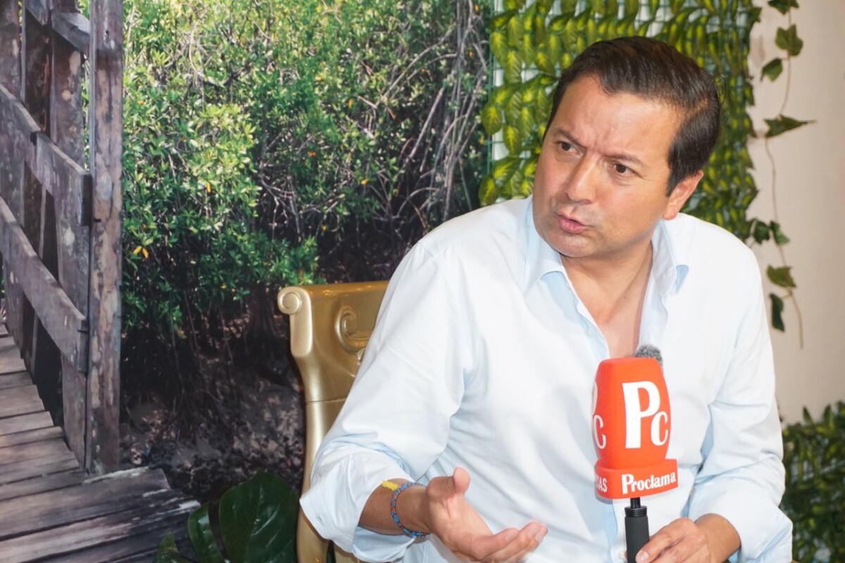 David-Luna-cuestiona-el-poder-en-Colombia-y-expone-su-vision-para-el-Pacifico4.jpg