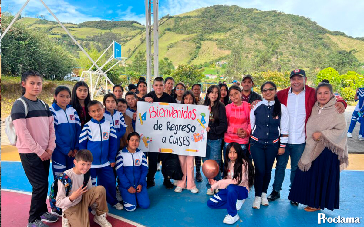 Mas-de-121-mil-estudiantes-regresaron-a-clases-en-Narino1.jpg