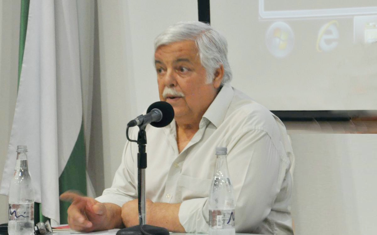 Sobre los trinos de León Gil y el trino en general + 12 Postrinos Sobre los trinos de León Gil y el trino en general + 12 Postrinos