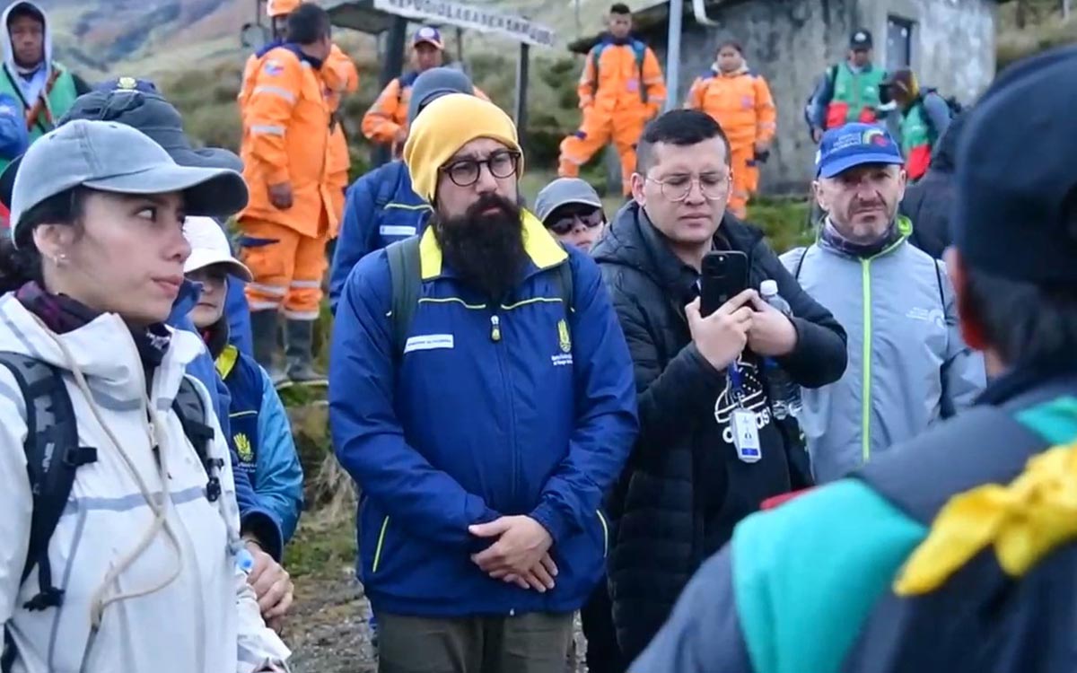 Autoridades-refuerzan-medidas-ante-la-actividad-del-Volcan-Purace-.jpg
