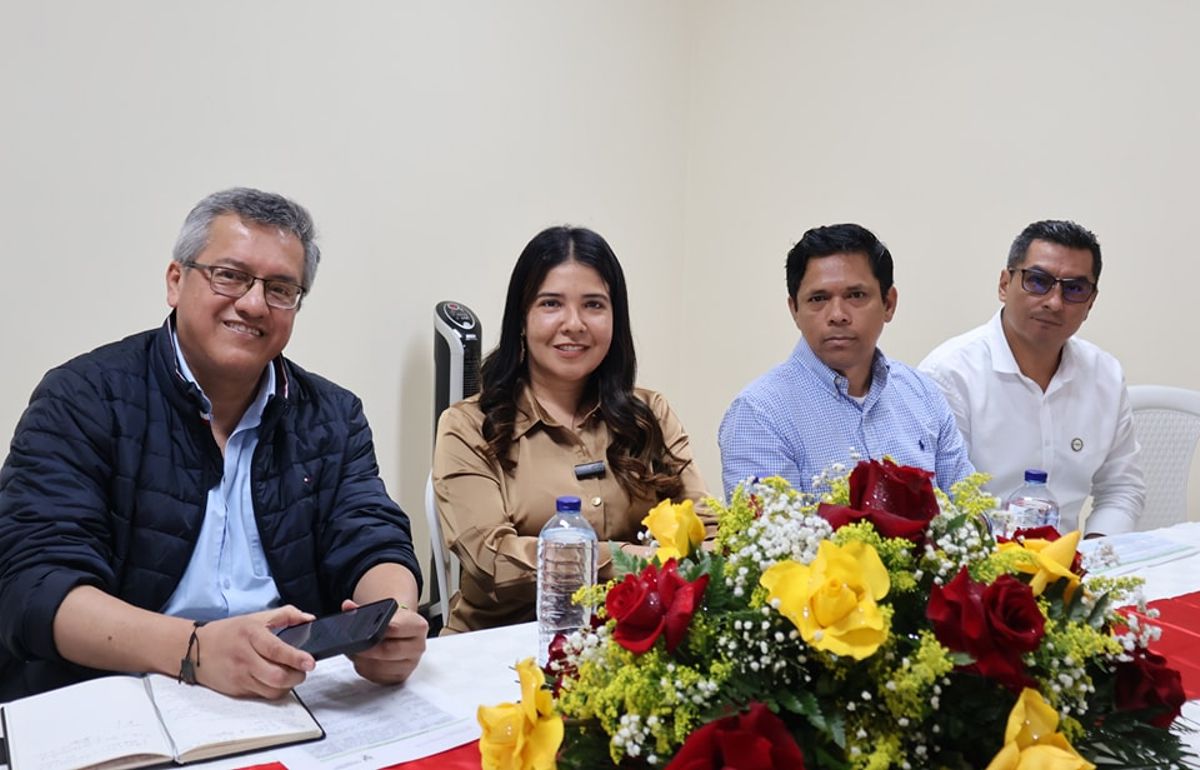 Diana-Cabanillas-desafia-la-adversidad-y-asegura-mas-de-30-mil-millones-para-Cajibio2.jpg