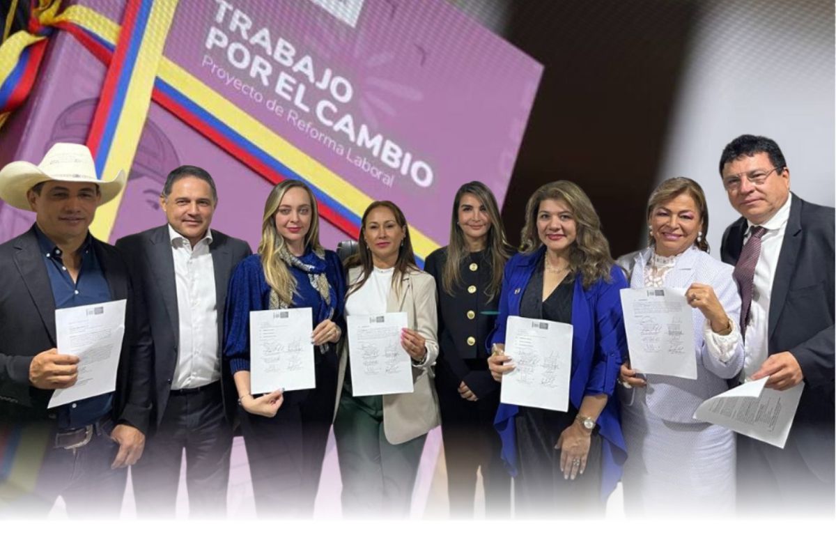 LOS-8-TRANSFUGAS-COLOMBIANOS.jpg