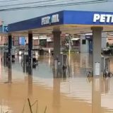 Inundaciones ordenan cerrar temporalmente vía Cali - Yumbo