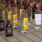 Autoridades incautan más de 2.600 botellas de licor adulterado en Cali