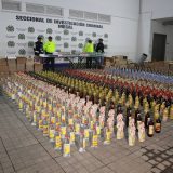 Autoridades incautan más de 2.600 botellas de licor adulterado en Cali
