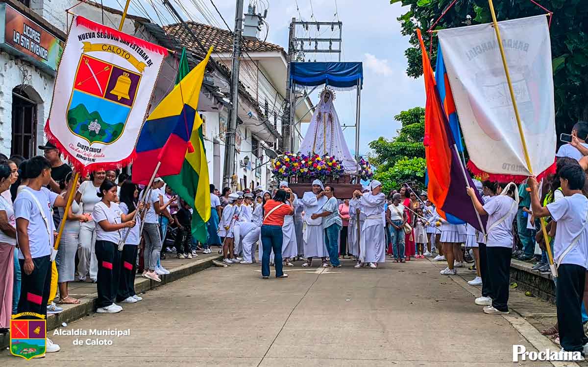 Caloto vivió el Domingo Santo con fervor ciudadano
