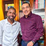 El joven concejal que brilla en el Pacífico
