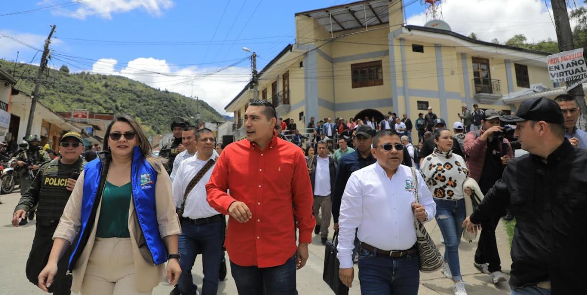 Gobernador camina junto a los sueños de Totoró