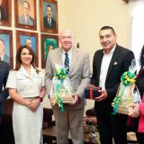 Gobernador plantea estrategias contra conflicto armado
