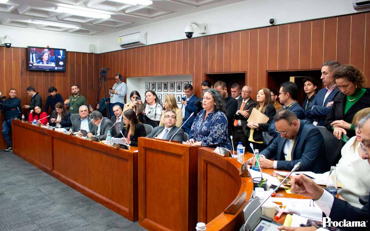 Consulta-popular-laboral-esta-vigente.jpg