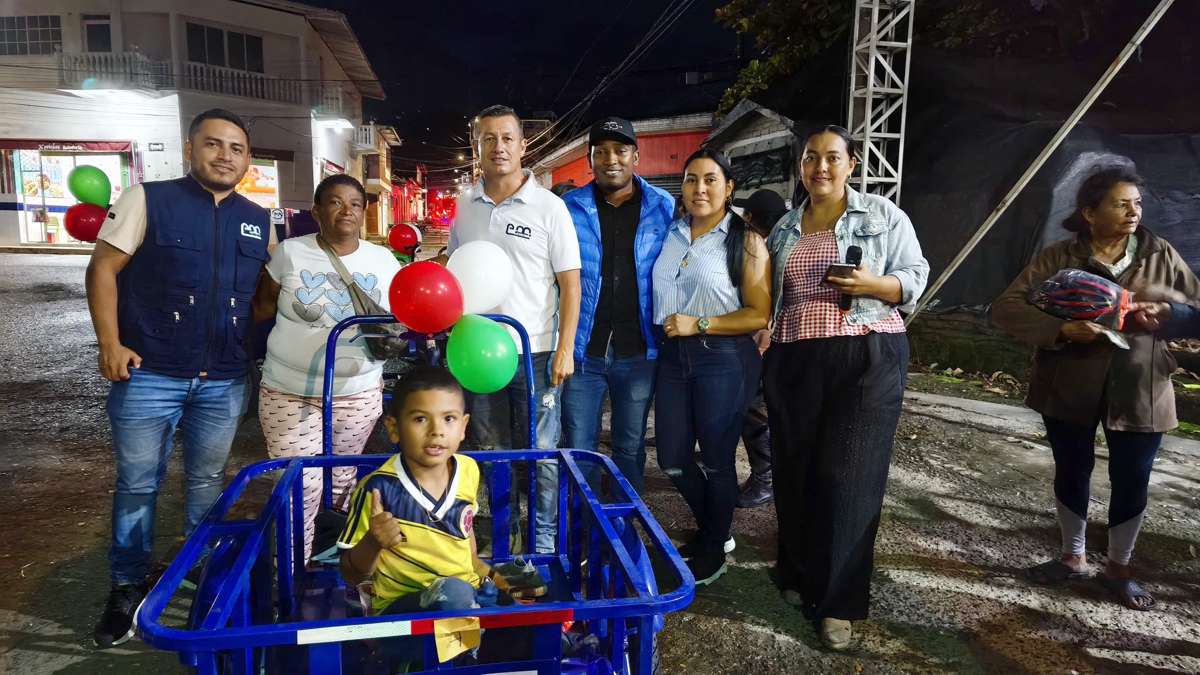 Corinto entrega triciclos a comunidad recicladora del municipio Corinto entrega triciclos a comunidad recicladora del municipio