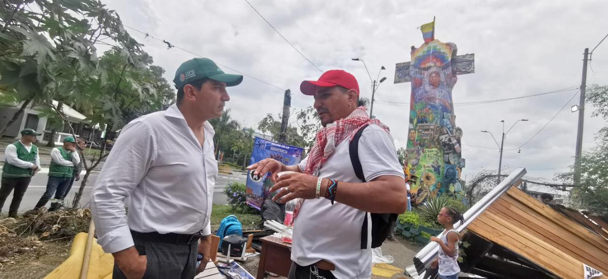 Desmontan-casetas-en-Puerto-Resistencia-con-participacion-juvenil.jpg