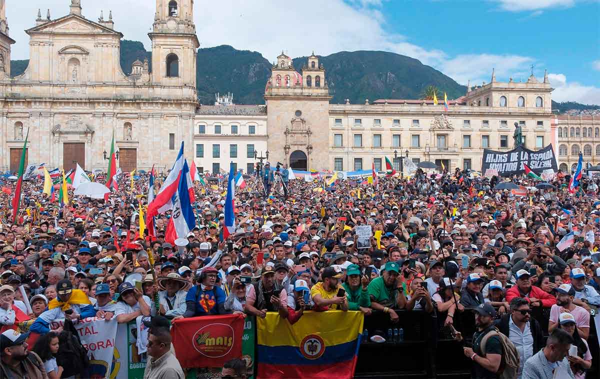 EL-CONGRESO-DE-ESPALDAS-AL-PUEBLO.jpg