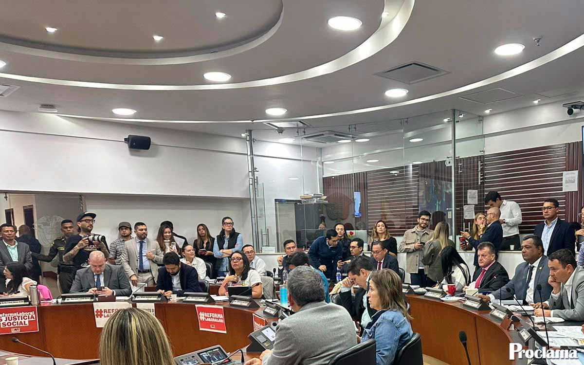 Negacionismo-y-persecucion-nueva-cruzada-contra-la-CUT.jpg