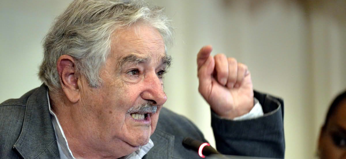 UNA PALABRA MÁS SOBRE MUJICA 1 UNA PALABRA MÁS SOBRE MUJICA 1