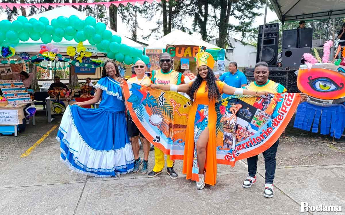 Guapi-conquista-el-Festival-de-Colonias