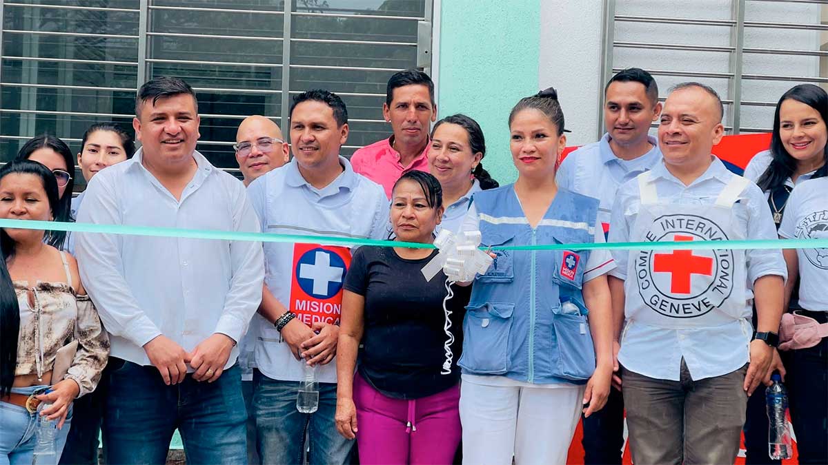 Inauguran-Centro-de-Atencion-Primaria-en-Salud-en-El-Plateado5.jpg
