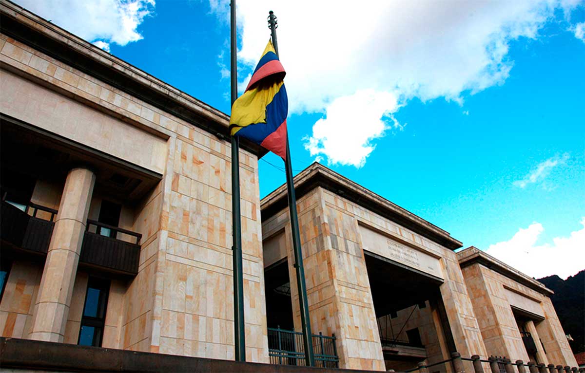 Las-instituciones-si-funcionan-y-debemos-protegerlas.jpg