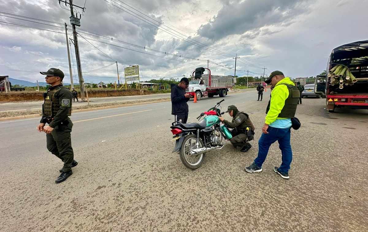 Operativo-refuerza-seguridad-en-la-variante-de-Santander-de-Quilichao.jpg