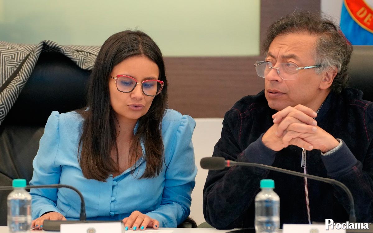 Petro-denuncia-amenazas-contra-su-hija-y-ministros.jpg