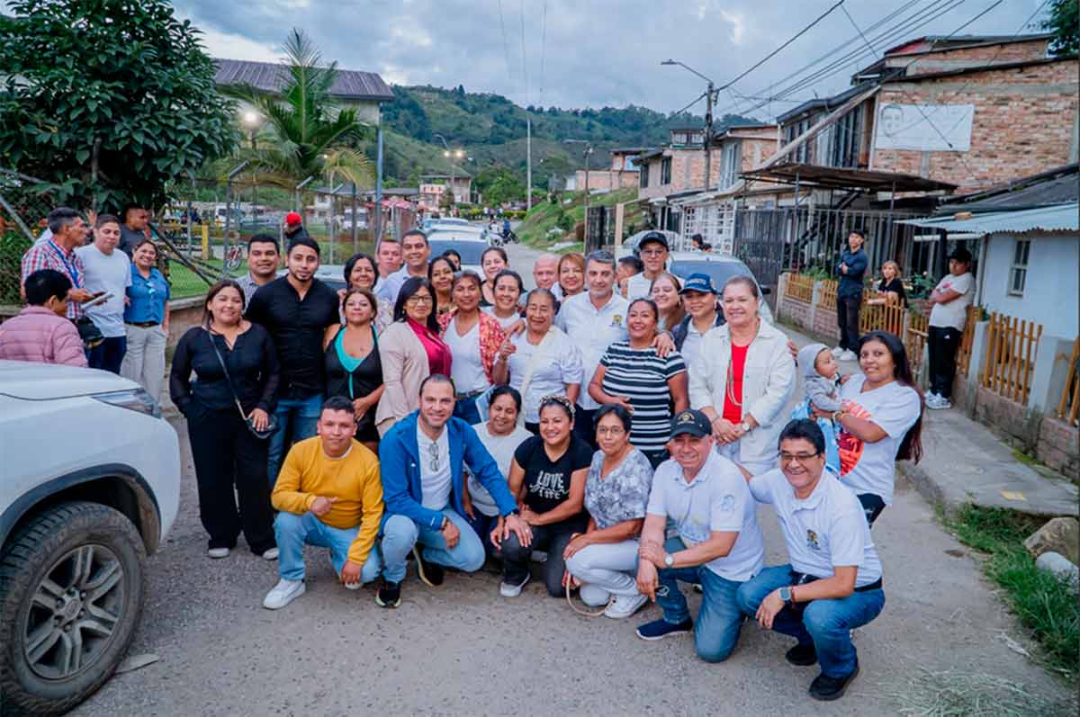 Popayan-atiende-solicitudes-comunitarias-en-Pueblillo-1.jpg