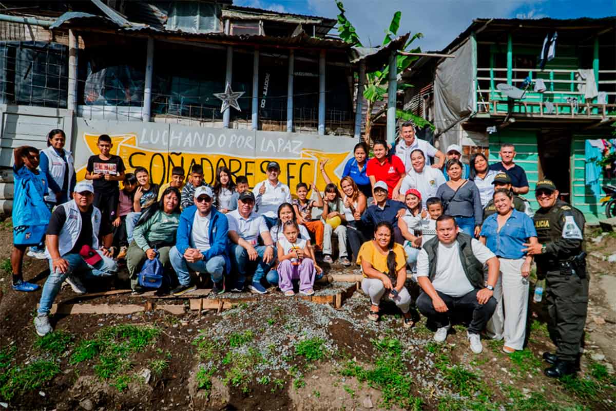 Popayan-atiende-solicitudes-comunitarias-en-Pueblillo.jpg