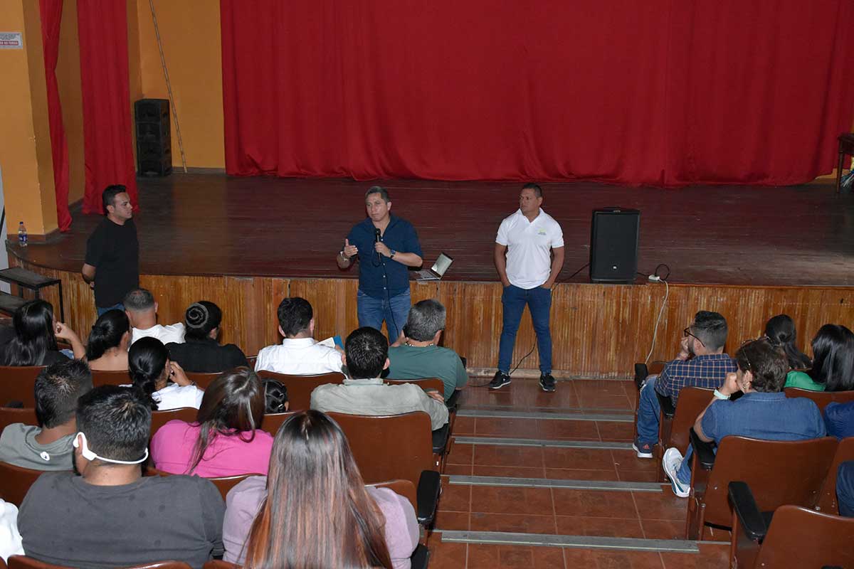Emcaservicios-fortalece-infraestructura-del-servicio-de-aseo-en-Timbio.jpg