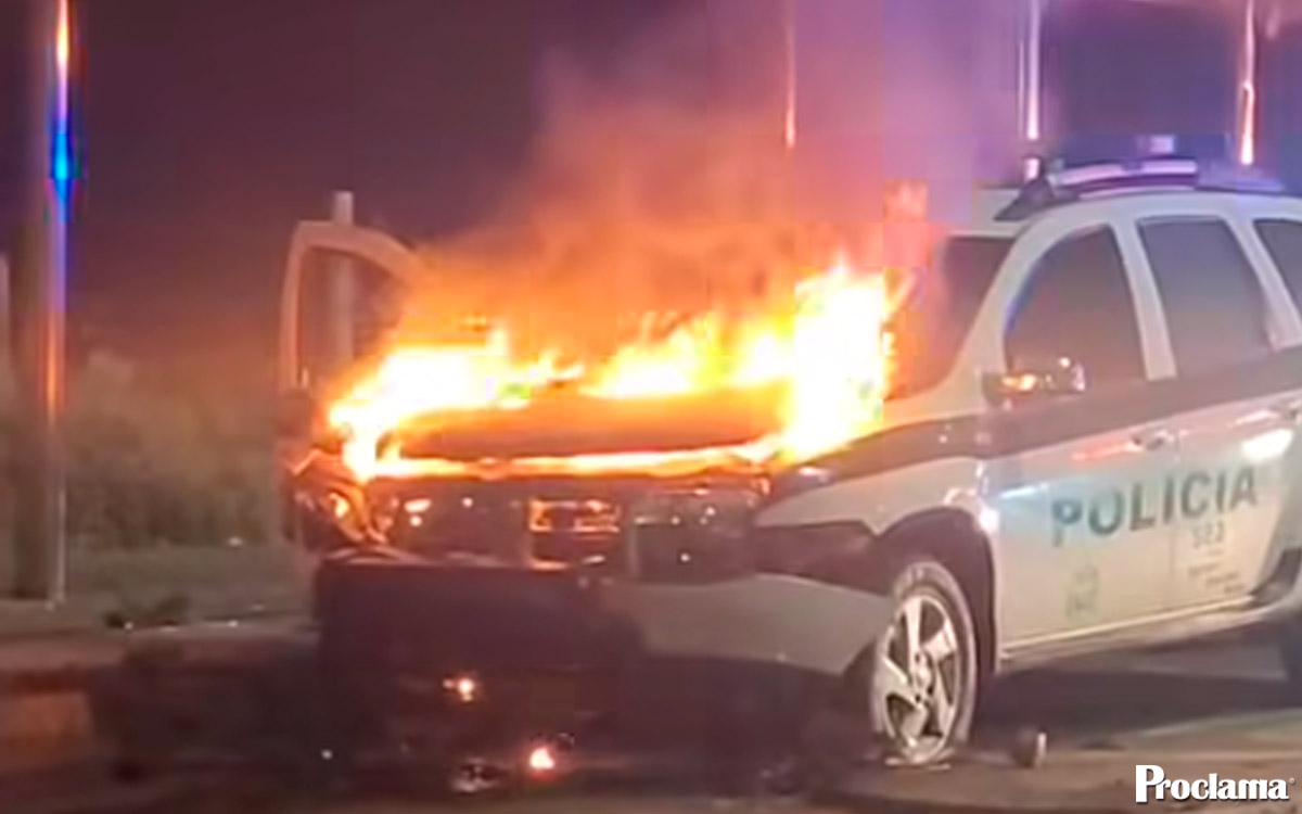 Explosion-en-Popayan-deja-cuatro-policias-heridos.jpg