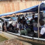 Guapi protege a estudiantes en rutas fluviales rurales
