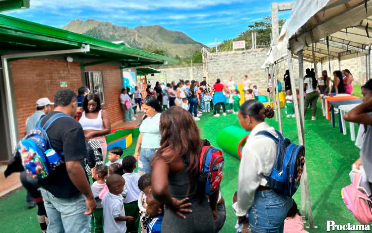 Suarez-Cauca-inaugura-Centro-Infantil-renovado.jpg