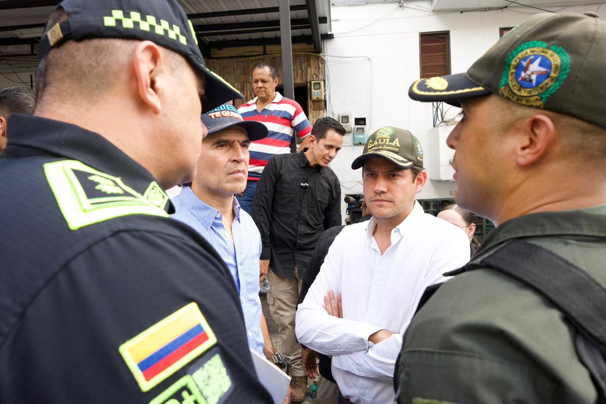 Suplantan-imagen-de-Fico-Gutierrez-para-promocionar-piramide.jpg