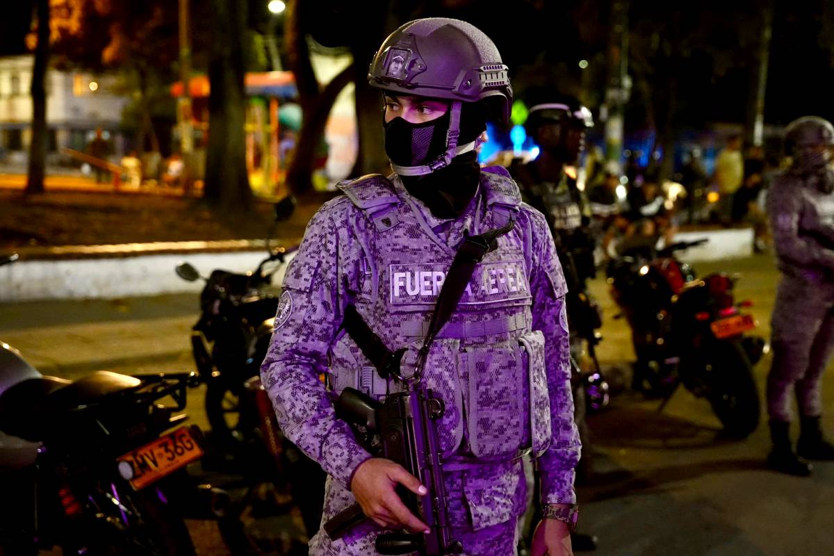 Cali-refuerza-seguridad-con-controles-en-entradas-y-barrios3.jpg
