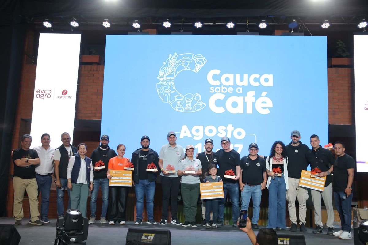 Cauca-corona-a-los-reyes-del-cafe-en-Popayan-1.jpg