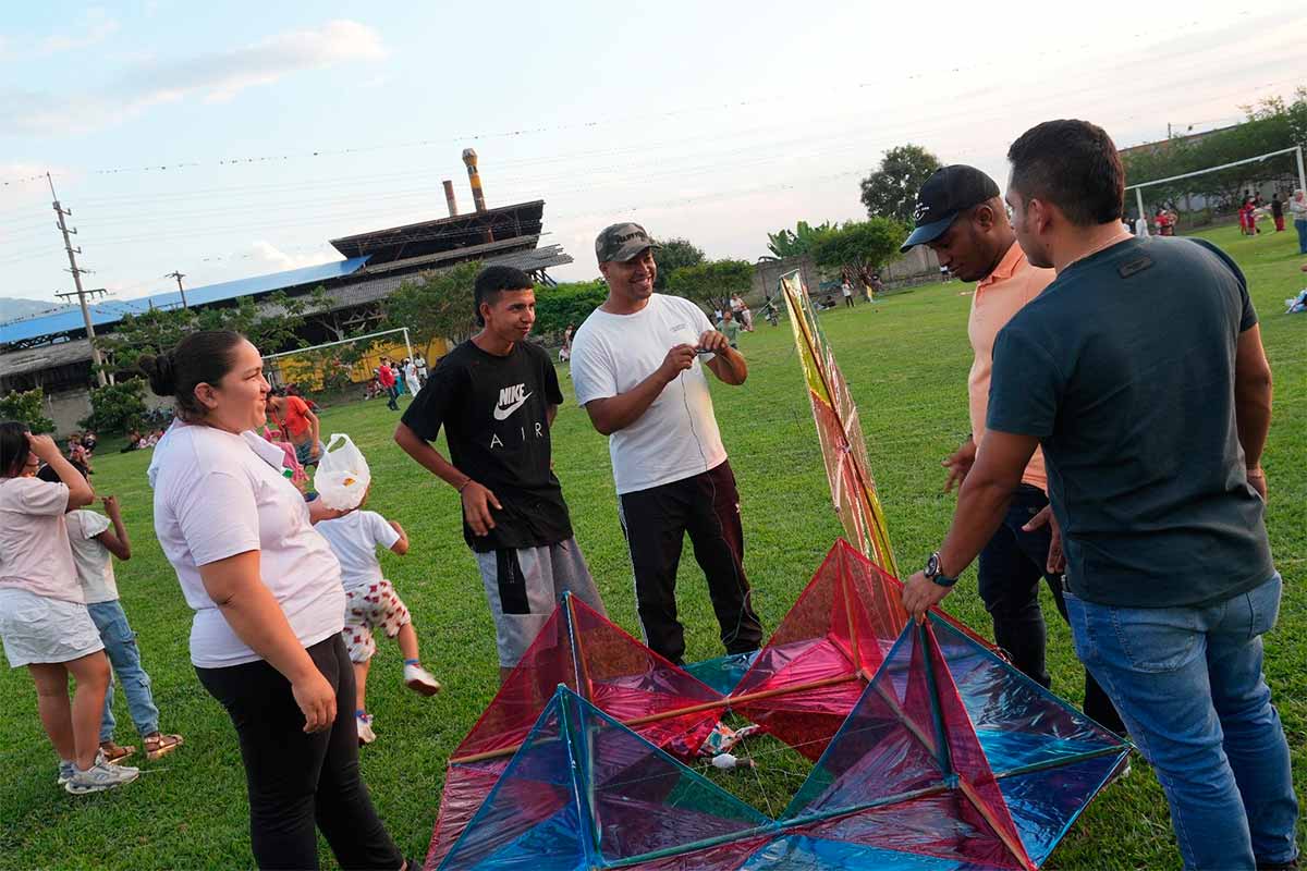 Corinto-celebró-el-Festival-de-Cometas-con-integración-familiar Corinto-celebró-el-Festival-de-Cometas-con-integración-familiar