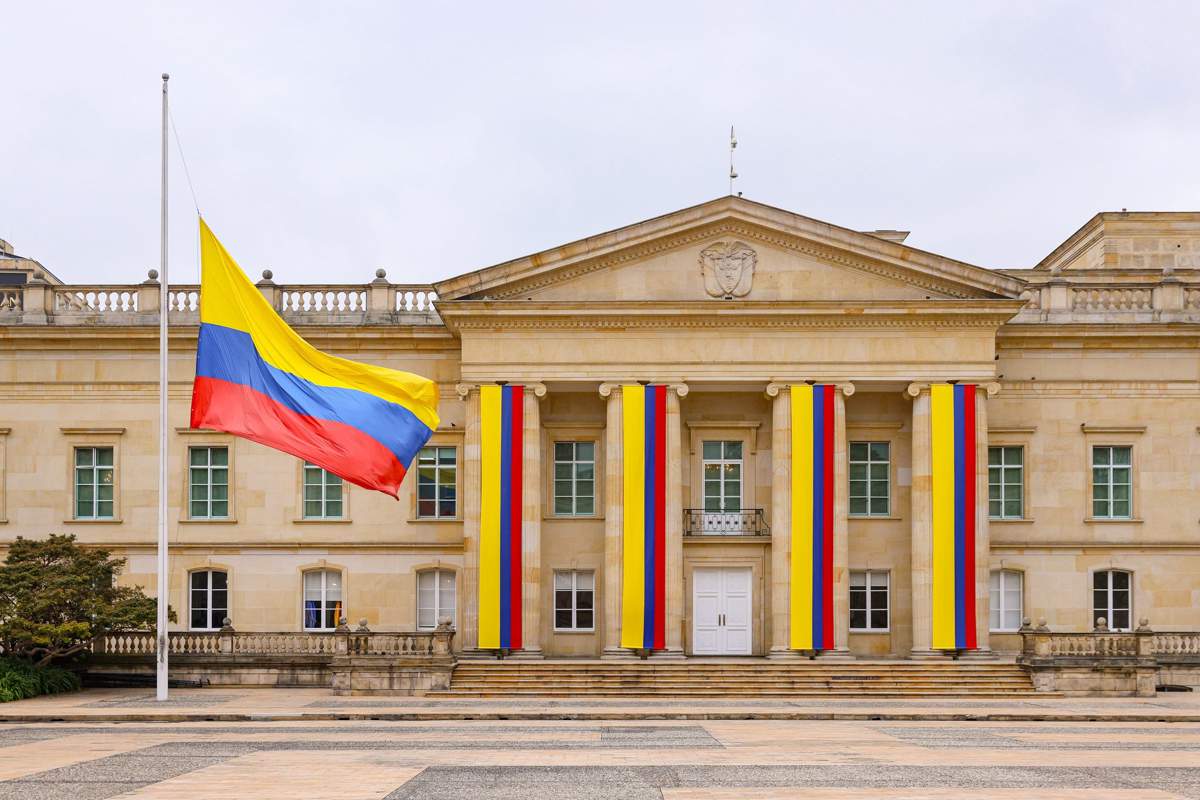 Gobierno-decreta-duelo-nacional-por-muerte-de-Miguel-Uribe.jpg