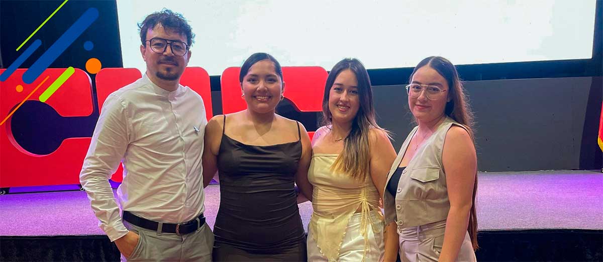 Unicomfacauca-gana-Premio-Encuadre-2025-en-Barranquilla2.jpg