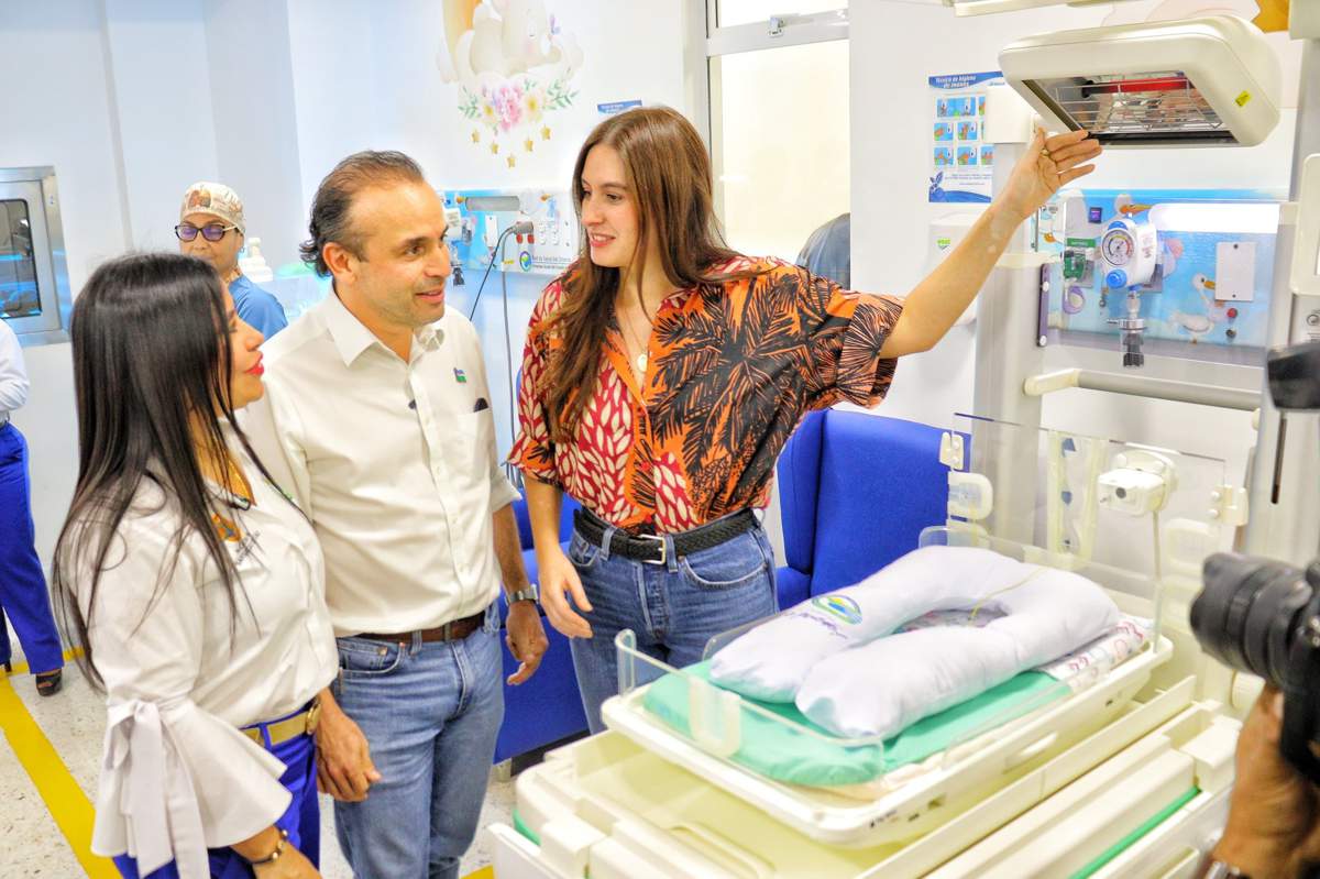 Cali inaugura sala neonatal con equipos avanzados - Alejandro Eder y Taliana Vargas Cali inaugura sala neonatal con equipos avanzados - Alejandro Eder y Taliana Vargas