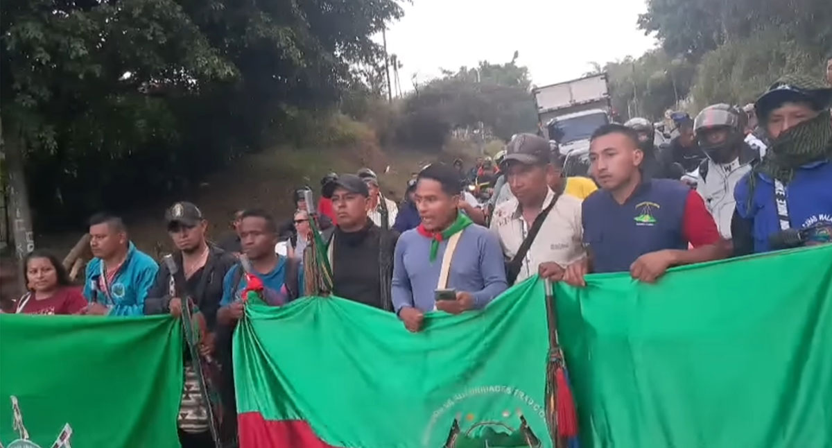 Indigenas-bloquean-de-nuevo-la-Panamericana-en-La-Agustina.jpg