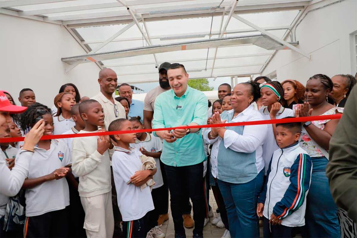 Mas-de-25-anos-de-espera-se-convierten-en-progreso-en-Padilla-y-Puerto-Tejada.jpg