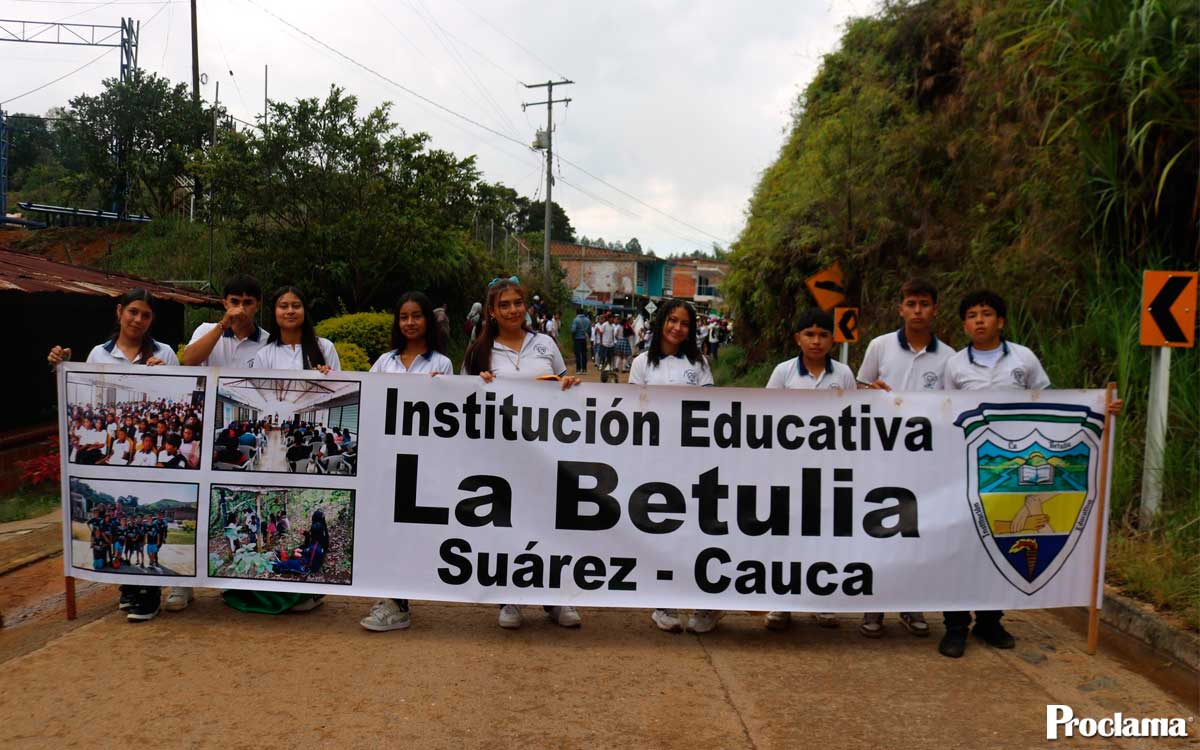 Betulia-cumplio-cien-anos-con-homenaje-institucional.jpg