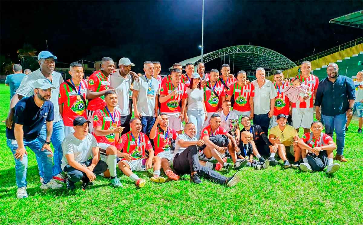 Corinto-se-corona-campeon-del-torneo-Rodando-el-Balon-por-la-Paz.jpg