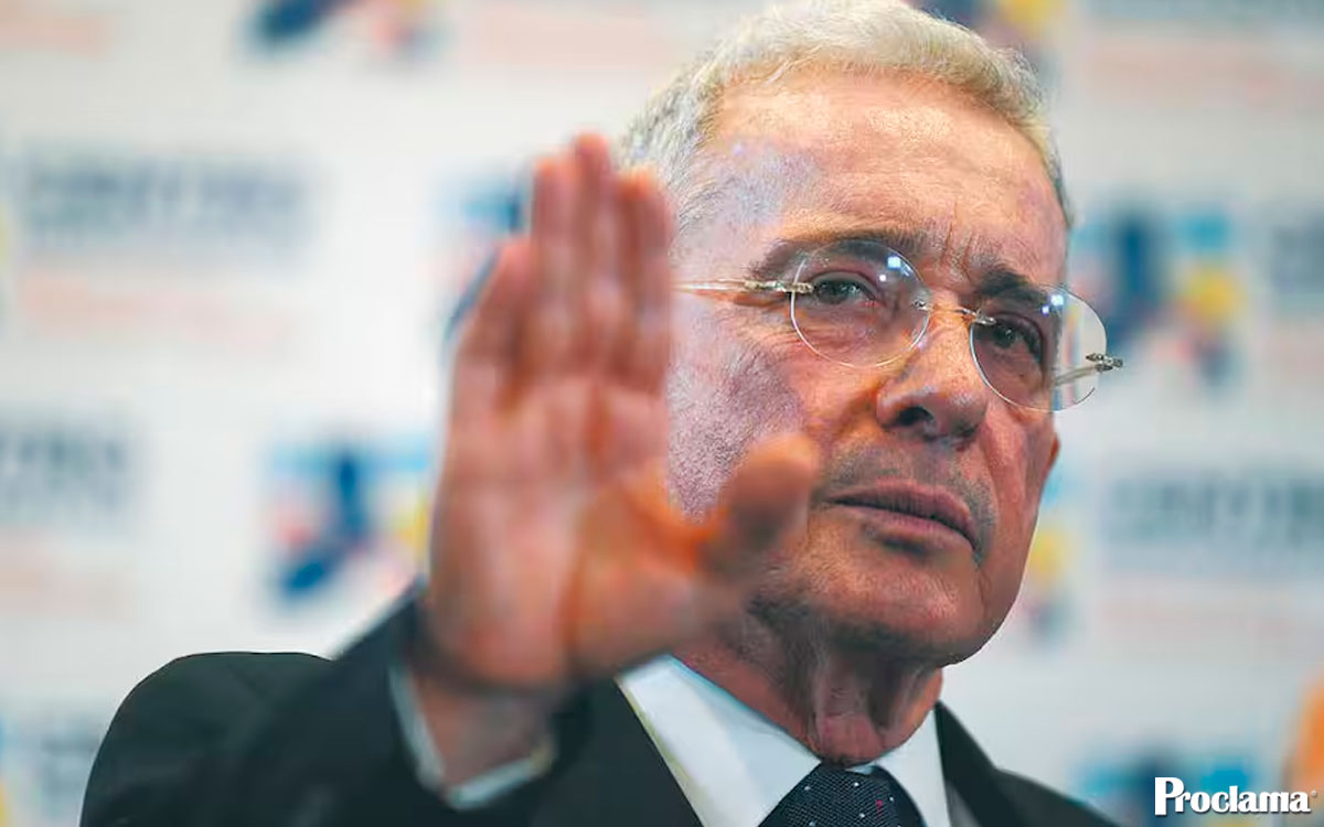 El-juicio-a-Uribe-y-la-reconfiguracion-del-tablero-politico-en-Colombia.jpg
